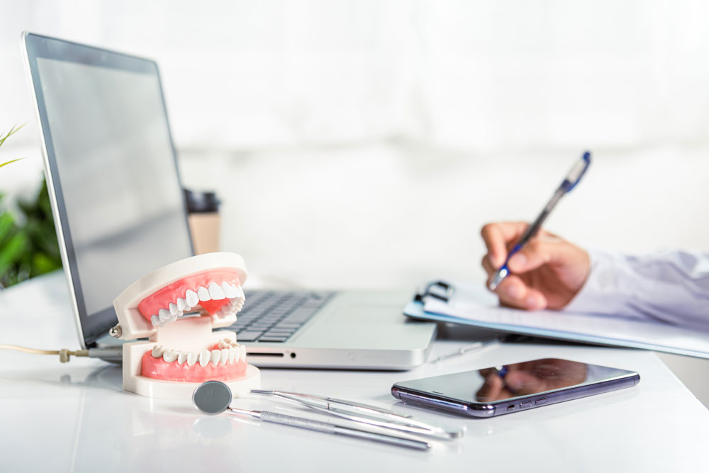dentures-img dentures-img